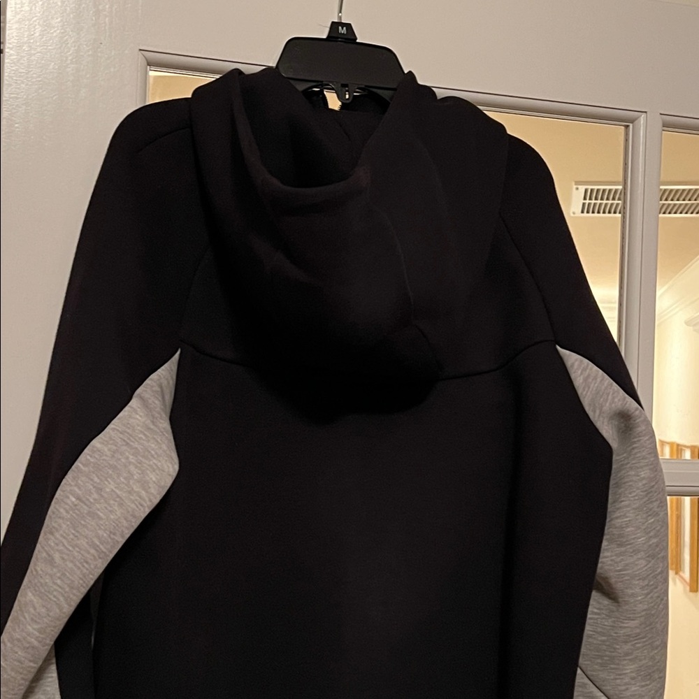 Nike Men’s Two-Tone Black and Gray Zip Up Hoodie - Picture 10 of 11